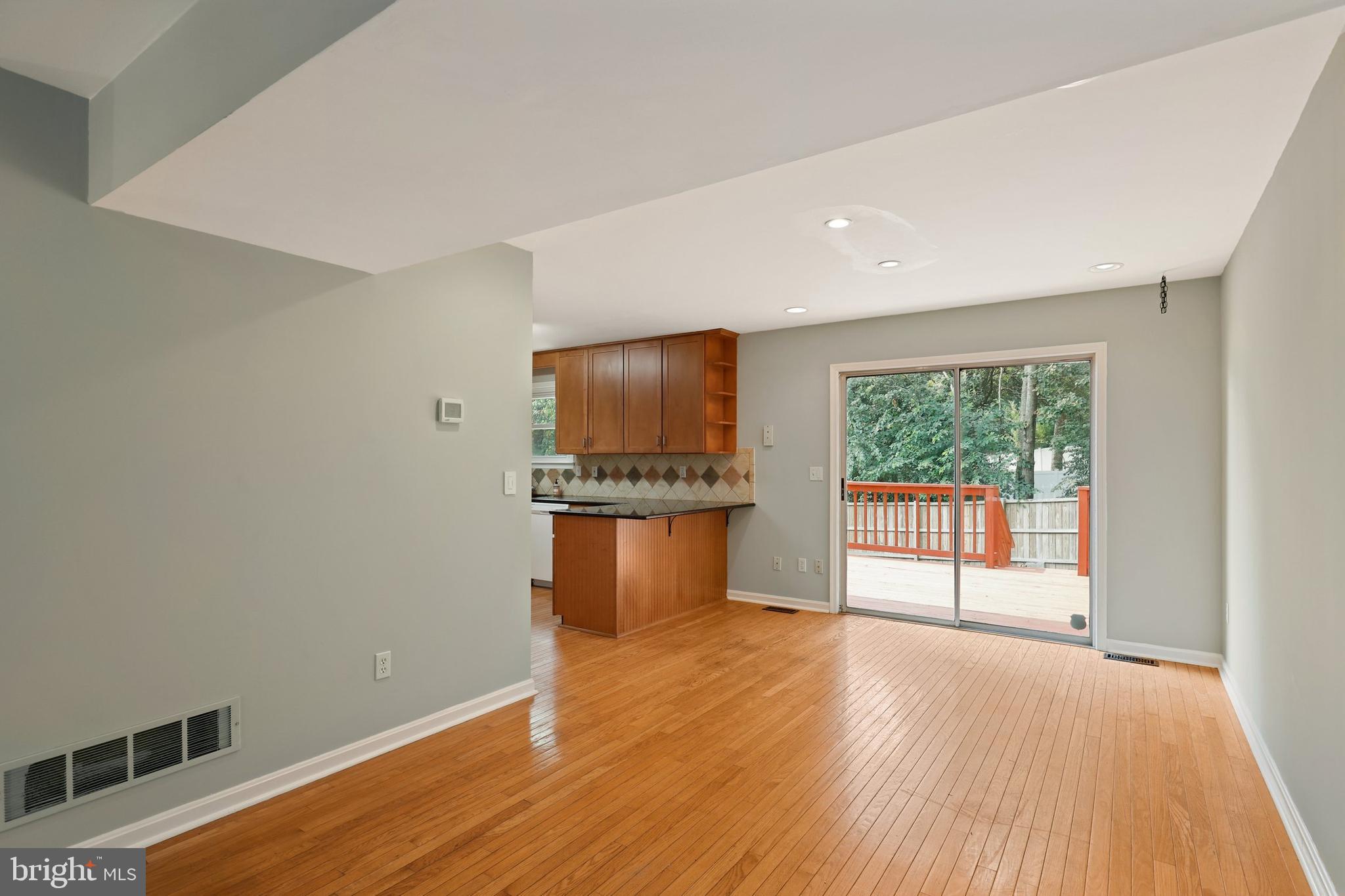 7778 Old House Road Pasadena, MD 21122 - Photo 11 of 46 Gallery Image 11