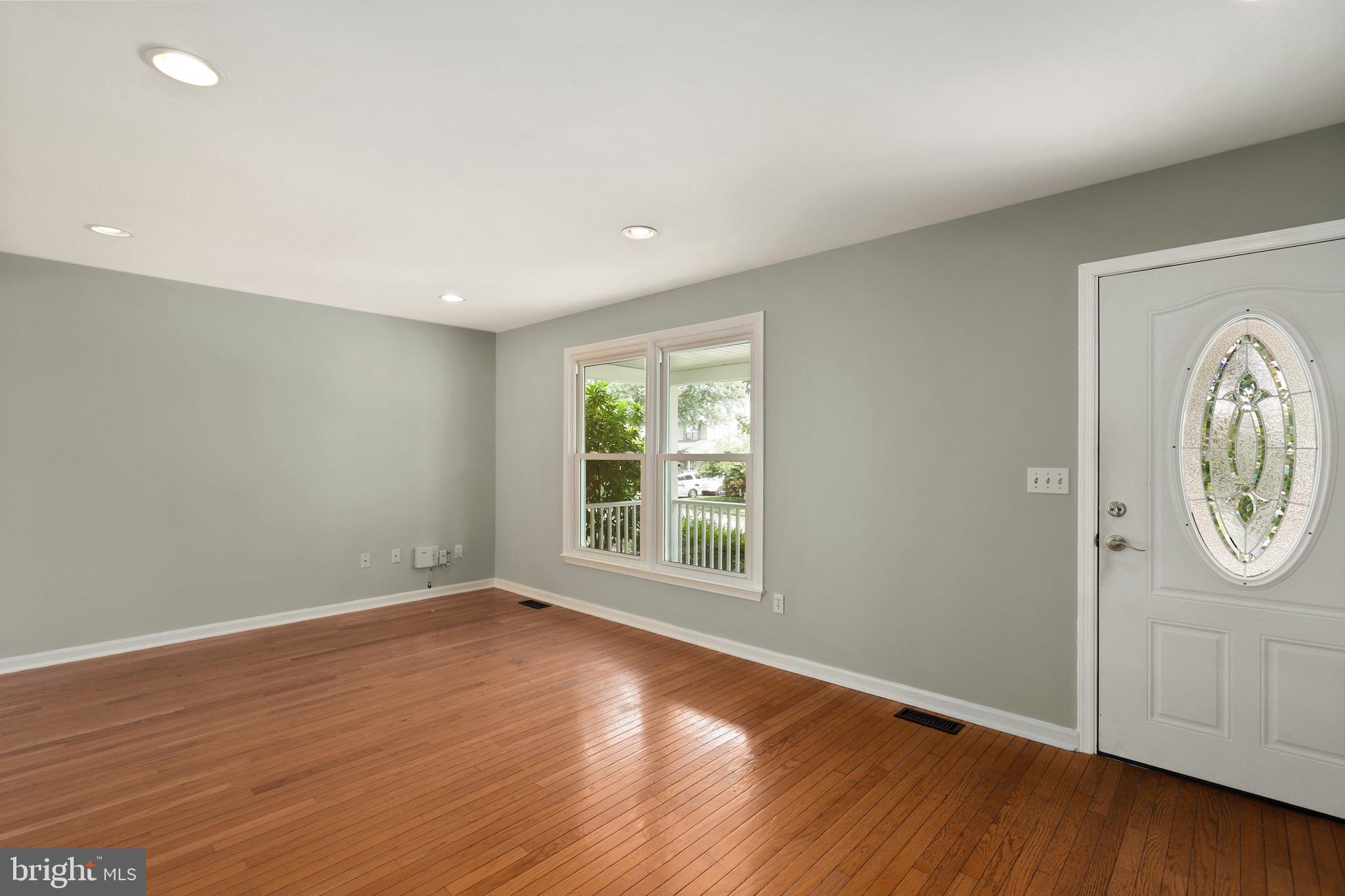 7778 Old House Road Pasadena, MD 21122 - Photo 6 of 46 Gallery Image 6