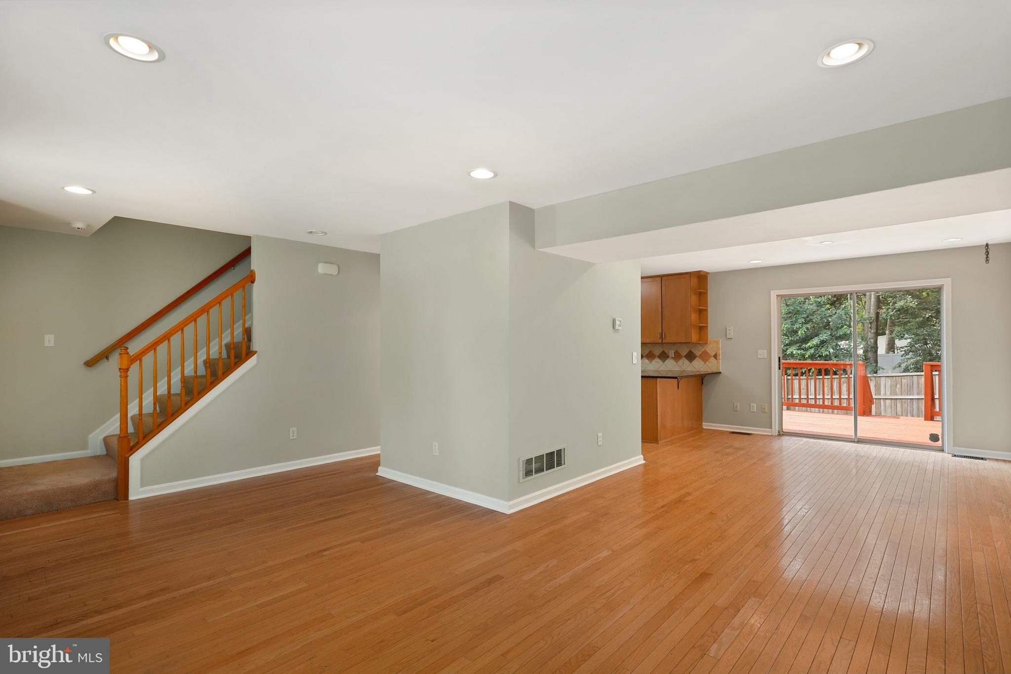 7778 Old House Road Pasadena, MD 21122 - Photo 9 of 46 Gallery Image 9