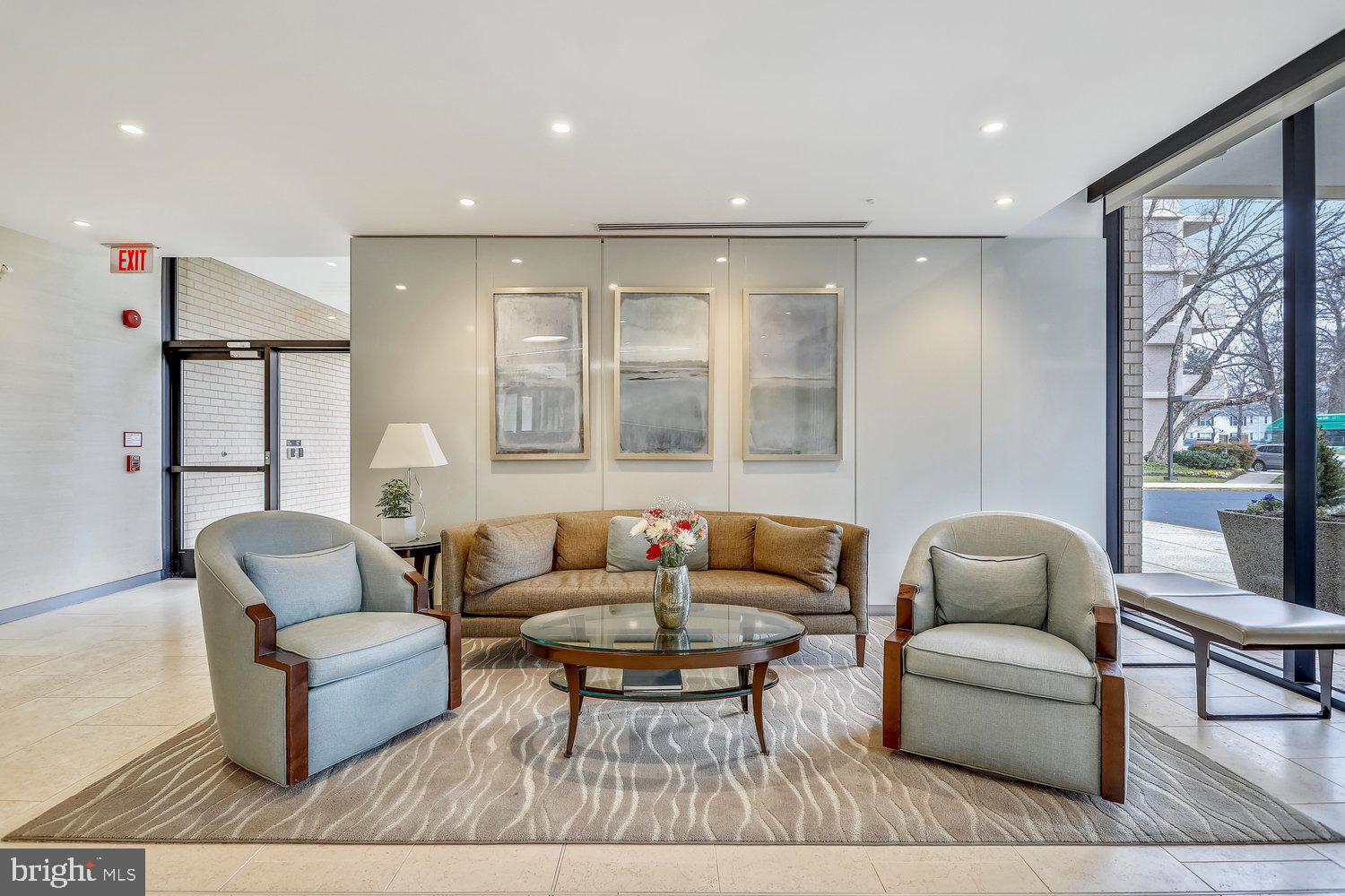 4141 North Henderson Road, Unit 904 Arlington, VA 22203 - Photo 29 of 46 Hyde Park Lobby