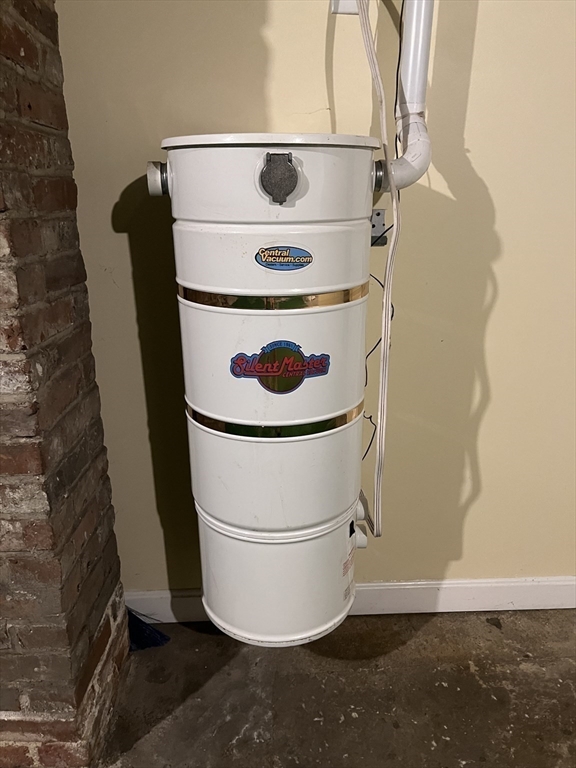 194 Auburn Street, Unit 2 Newton, MA 02466 - Photo 18 of 19 a white cabinet