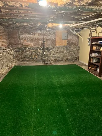 $5,500 | 194 Auburn Street, Unit 2, Newton, MA 02466