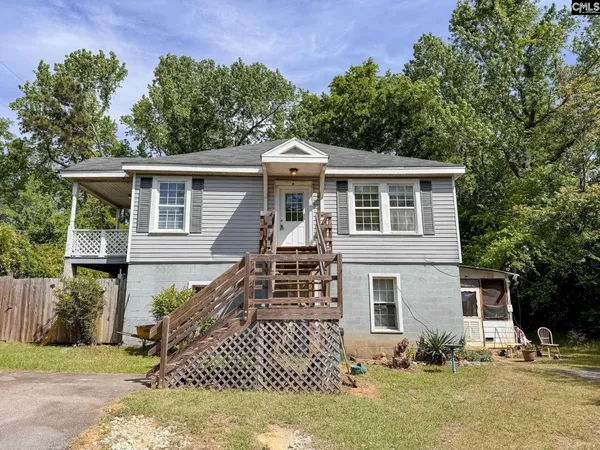 $1,300 | 232 Michaelmas Avenue, Cayce, SC 29033