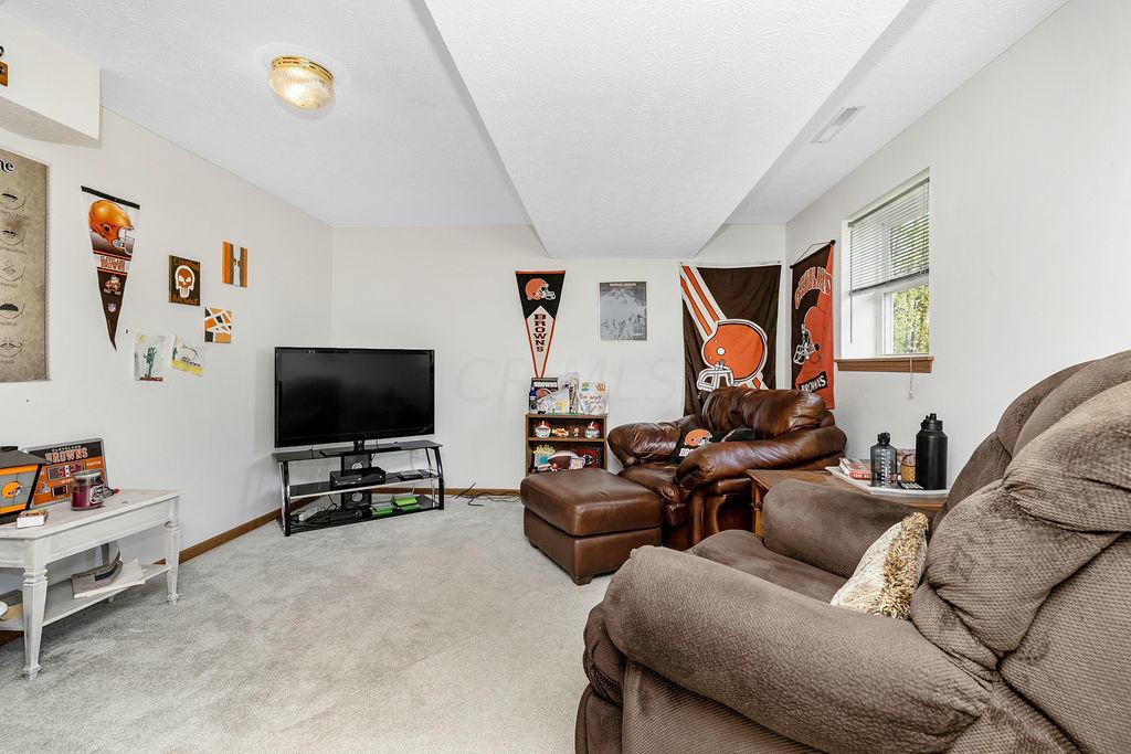 10385 Butler Road Northeast Newark, OH 43055 - Photo 20 of 27