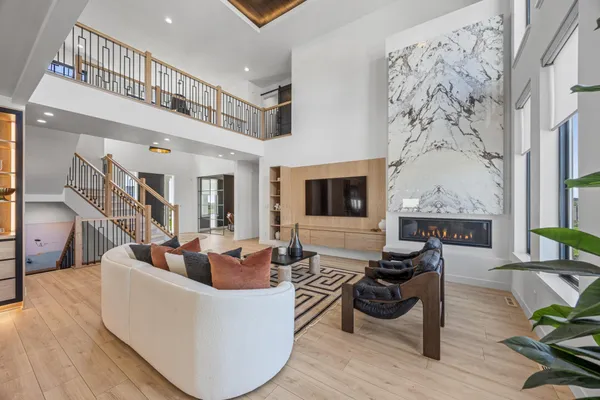 $1,279,900 | 6837 Sunrise Point, Horace, ND 58047