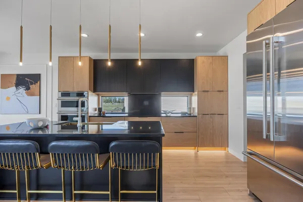 $1,279,900 | 6837 Sunrise Point, Horace, ND 58047