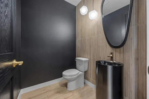 $1,279,900 | 6837 Sunrise Point, Horace, ND 58047