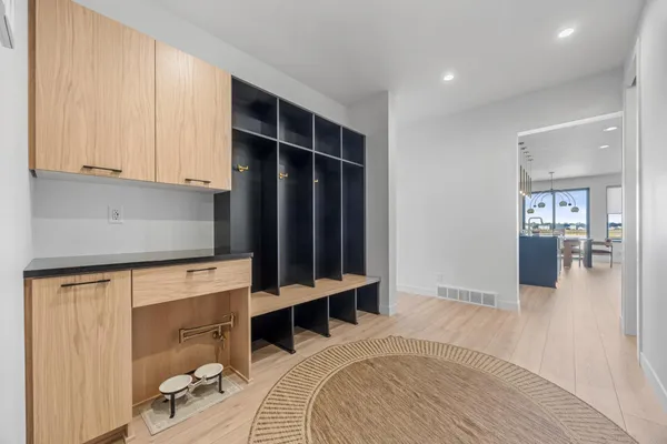 $1,279,900 | 6837 Sunrise Point, Horace, ND 58047