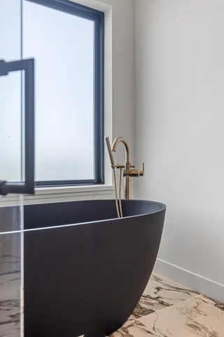 $1,279,900 | 6837 Sunrise Point, Horace, ND 58047