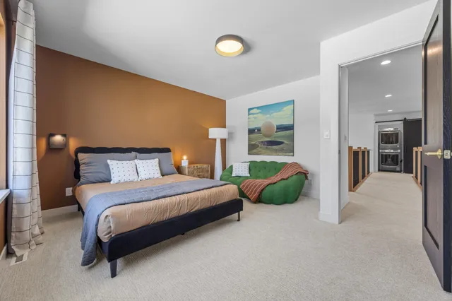 $1,279,900 | 6837 Sunrise Point, Horace, ND 58047