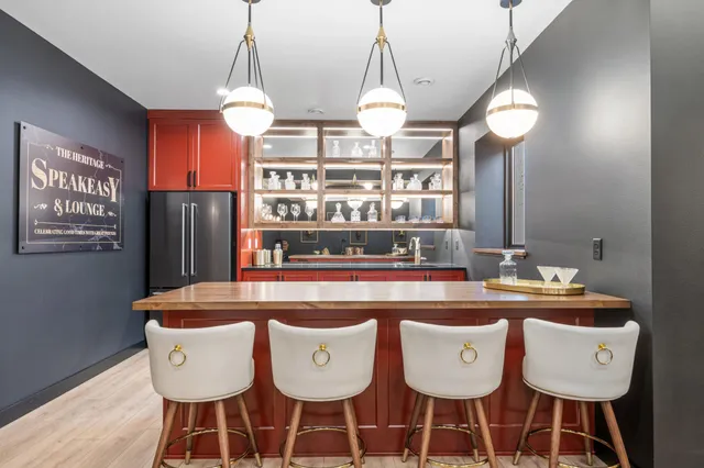 $1,279,900 | 6837 Sunrise Point, Horace, ND 58047