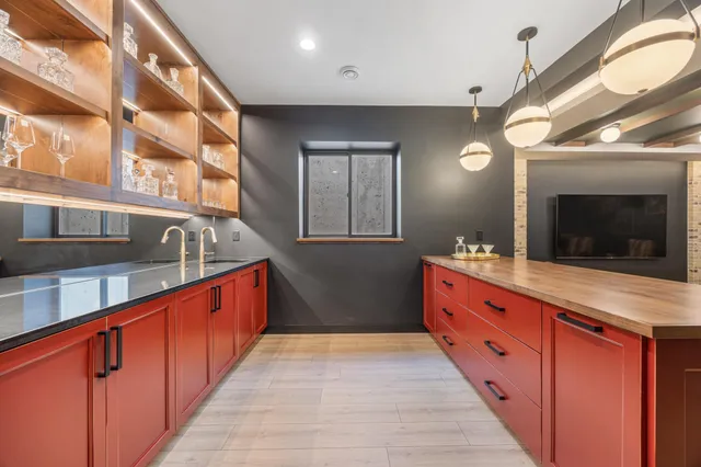 $1,279,900 | 6837 Sunrise Point, Horace, ND 58047