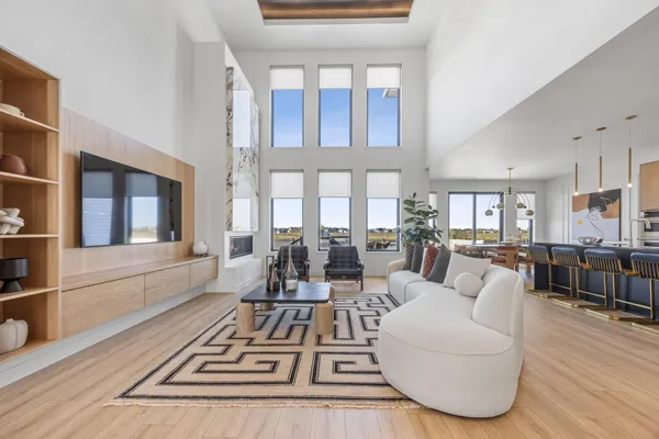 $1,279,900 | 6837 Sunrise Point, Horace, ND 58047