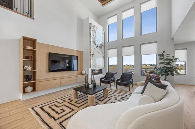 $1,279,900 | 6837 Sunrise Point, Horace, ND 58047