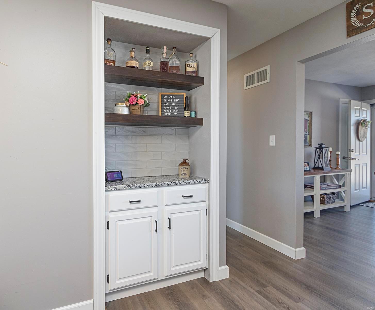 13162 Michael Road Highland, IL 62249 - Photo 20 of 52