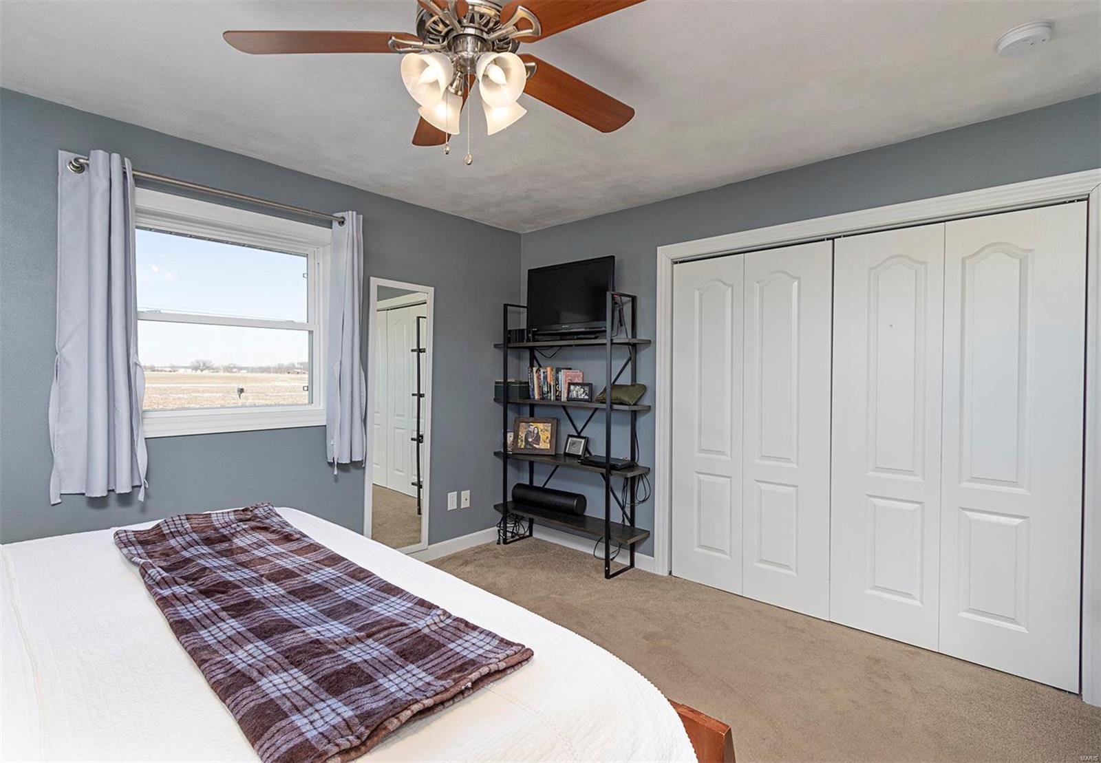 13162 Michael Road Highland, IL 62249 - Photo 27 of 52