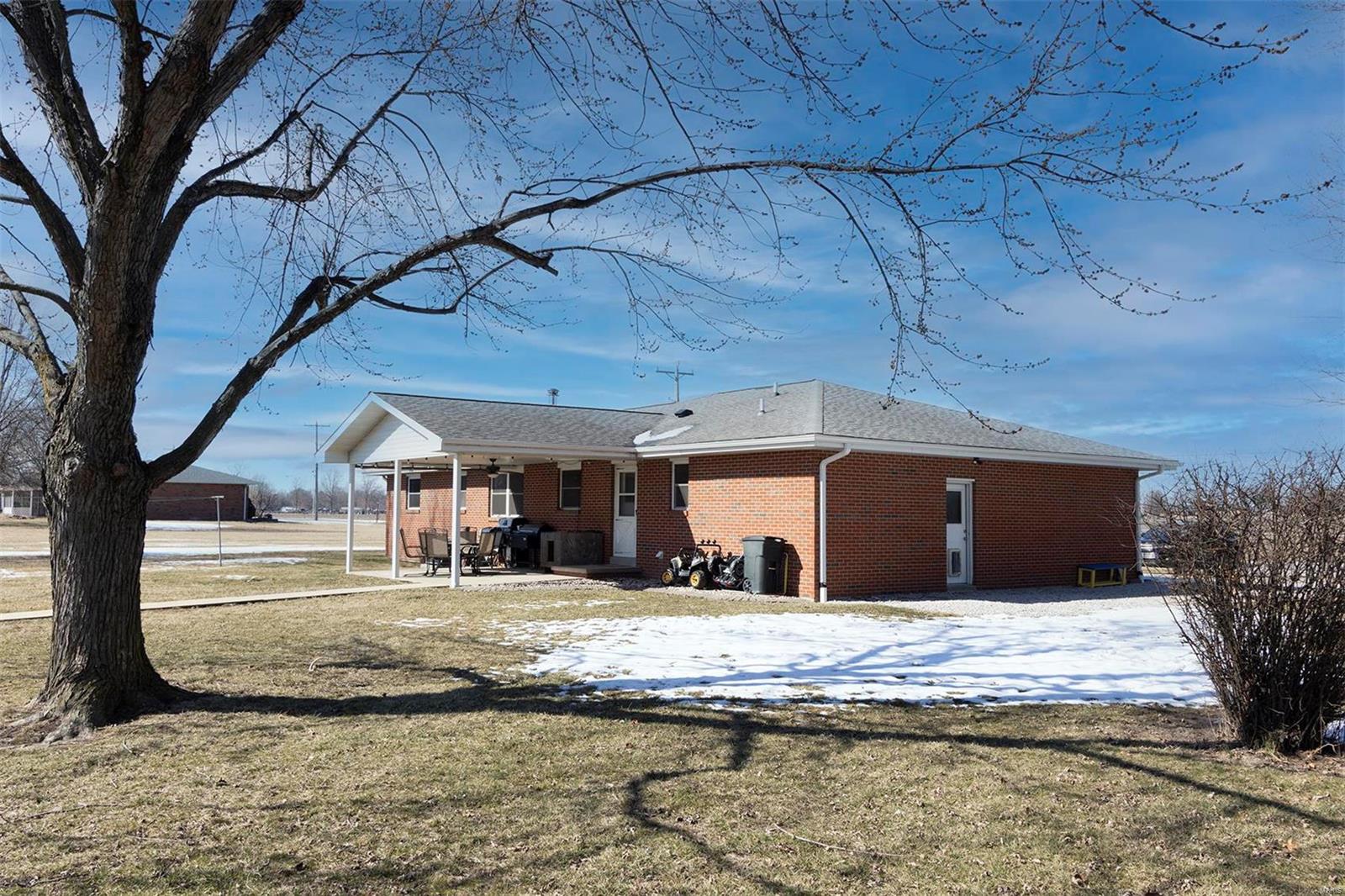 13162 Michael Road Highland, IL 62249 - Photo 38 of 52