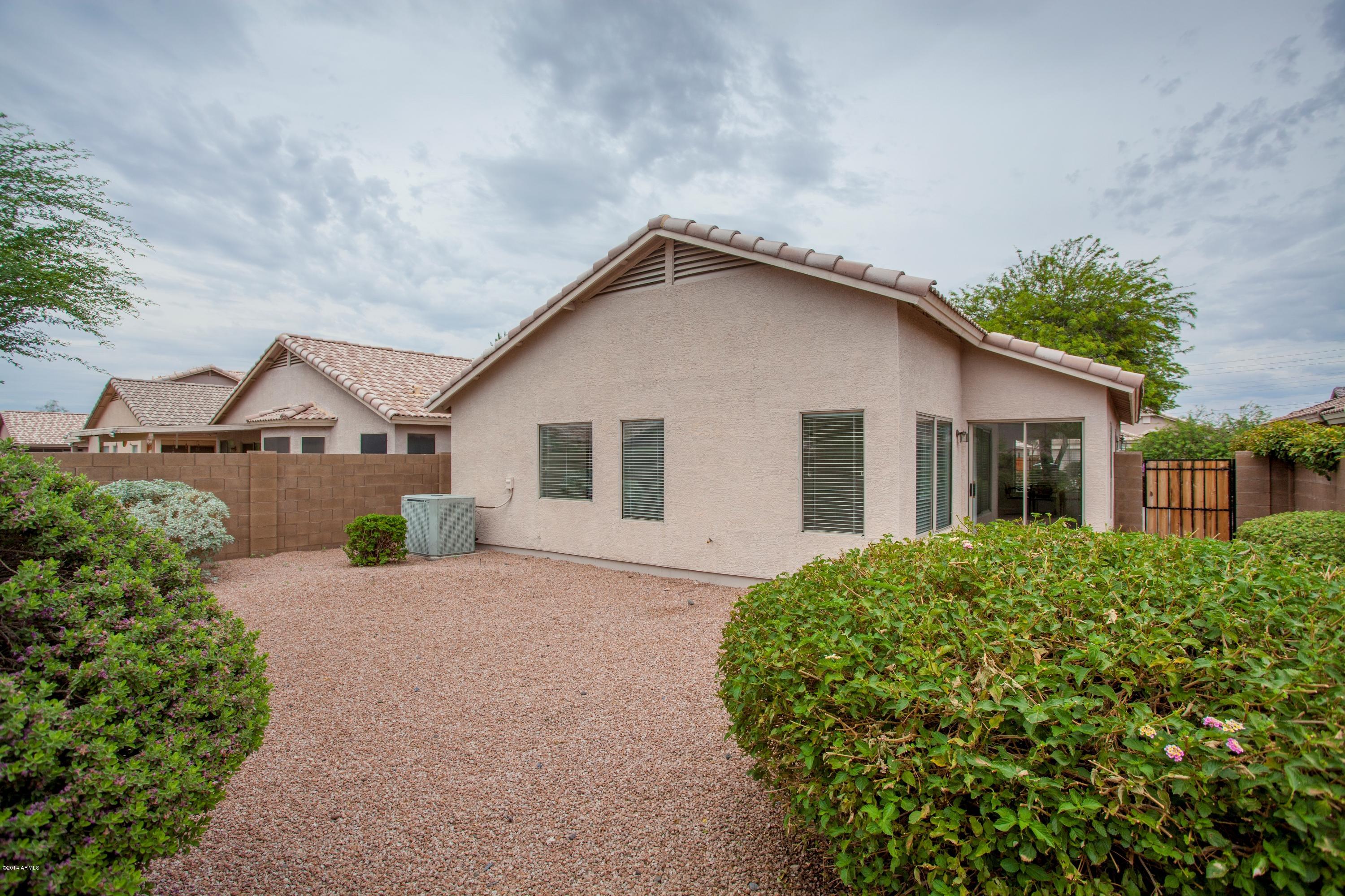 517 West St John Road Phoenix, AZ 85023 - Photo 15 of 15 Back yard