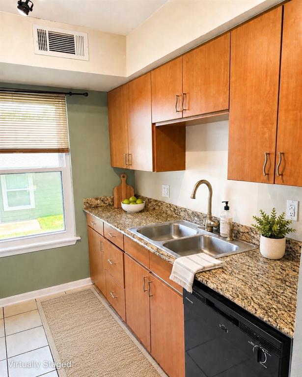 1500 Lake Shore Drive, Unit 402 Waco, TX 76708 - Photo 9 of 18 **Virtually Staged**