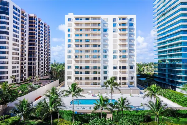 $4,500 | 10185 Collins Avenue, Unit 917, Bal Harbour, FL 33154