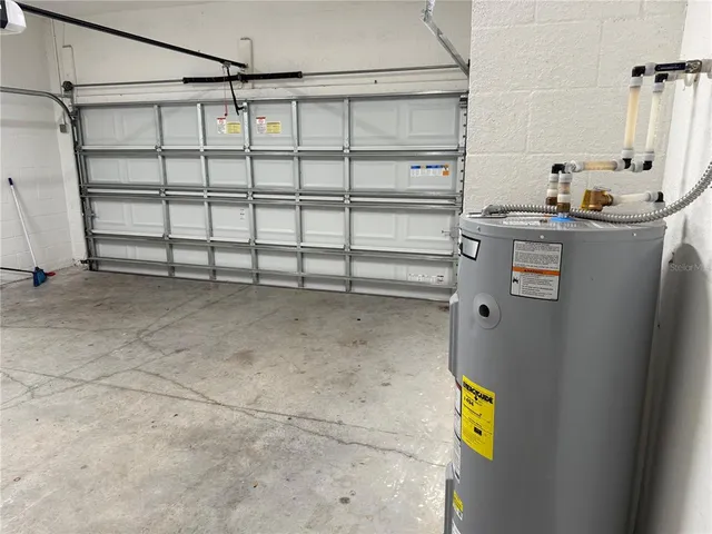 $2,250 | 4920 8th Street, Zephyrhills, FL 33542