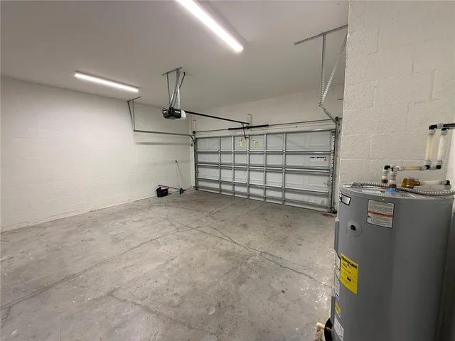 $2,250 | 4920 8th Street, Zephyrhills, FL 33542