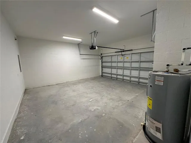 $2,250 | 4920 8th Street, Zephyrhills, FL 33542