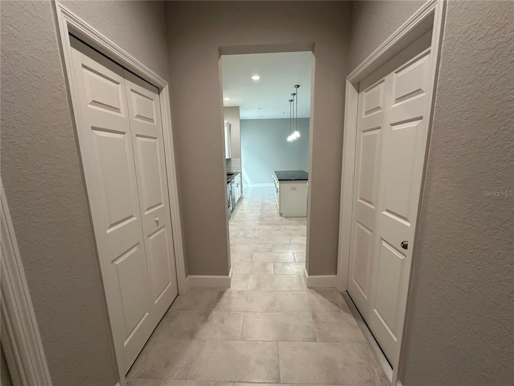 4920 8th Street Zephyrhills, FL 33542 - Photo 9 of 57