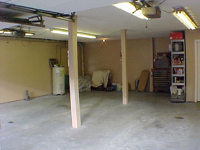 436 Ridge Road Stroudsburg, PA 18360 - Photo 10 of 29 2 car garage 2