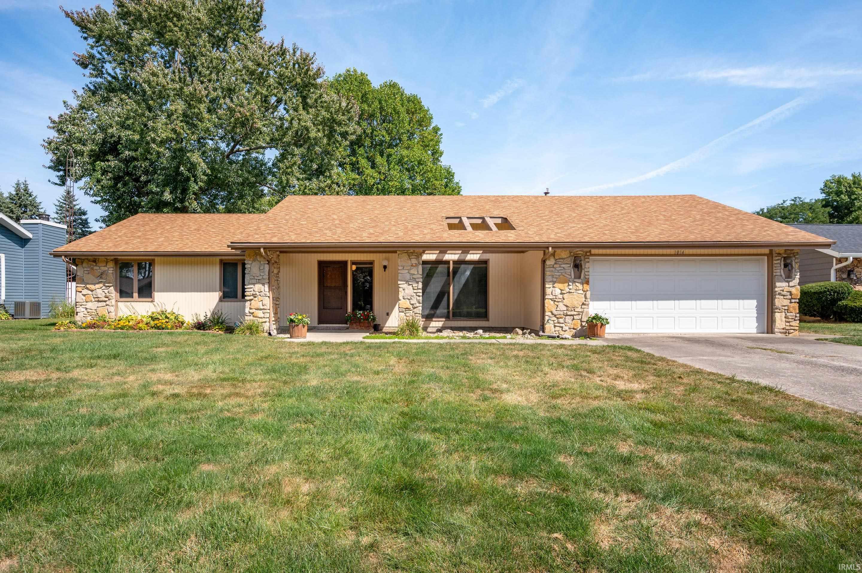 1014 South Buckingham Road Yorktown, IN 47396 - Photo 1 of 26 Gallery Image 1