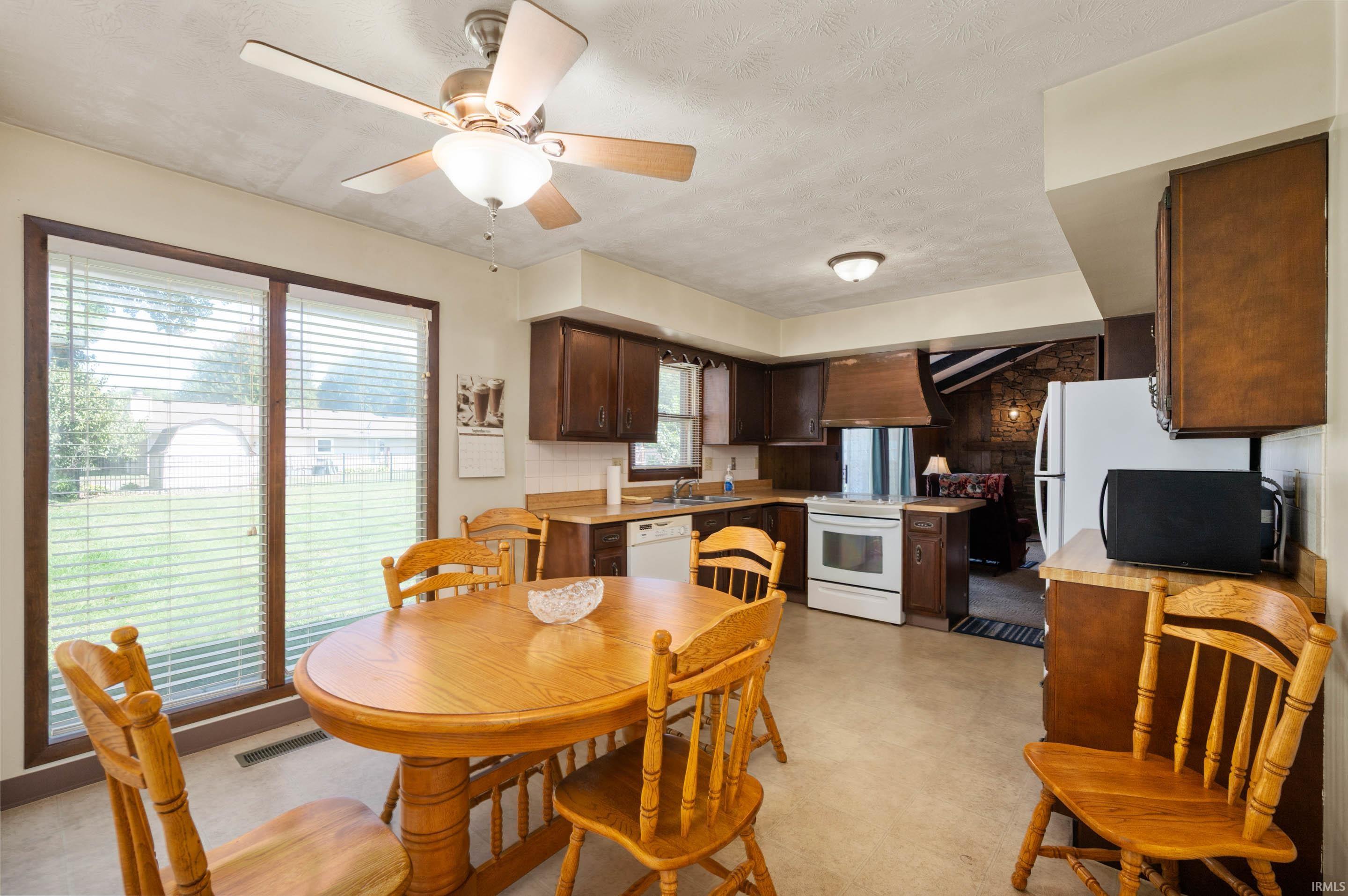 1014 South Buckingham Road Yorktown, IN 47396 - Photo 8 of 26 Gallery Image 8