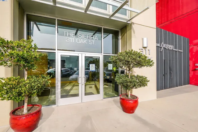 $628,000 | 311 Oak Street, Unit PH25, Oakland, CA 94607