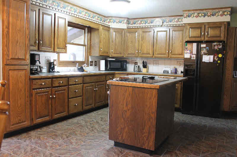 1910 East Erickson Road Pinconning, MI 48650 - Photo 7 of 22