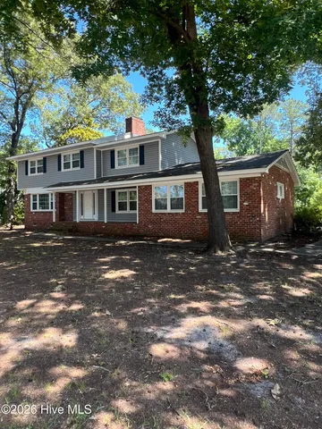 $2,600 | 901 Greenville Boulevard Southeast, Greenville, NC 27858