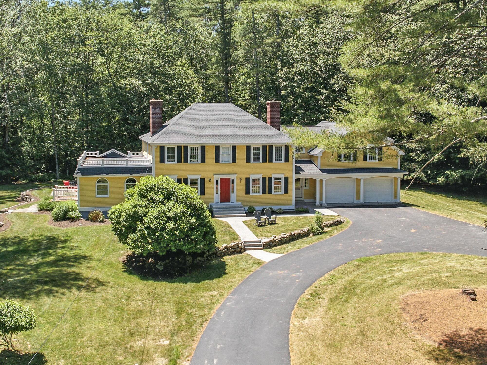 37 Magazine Street Bedford, NH 03110 - Photo 1 of 58