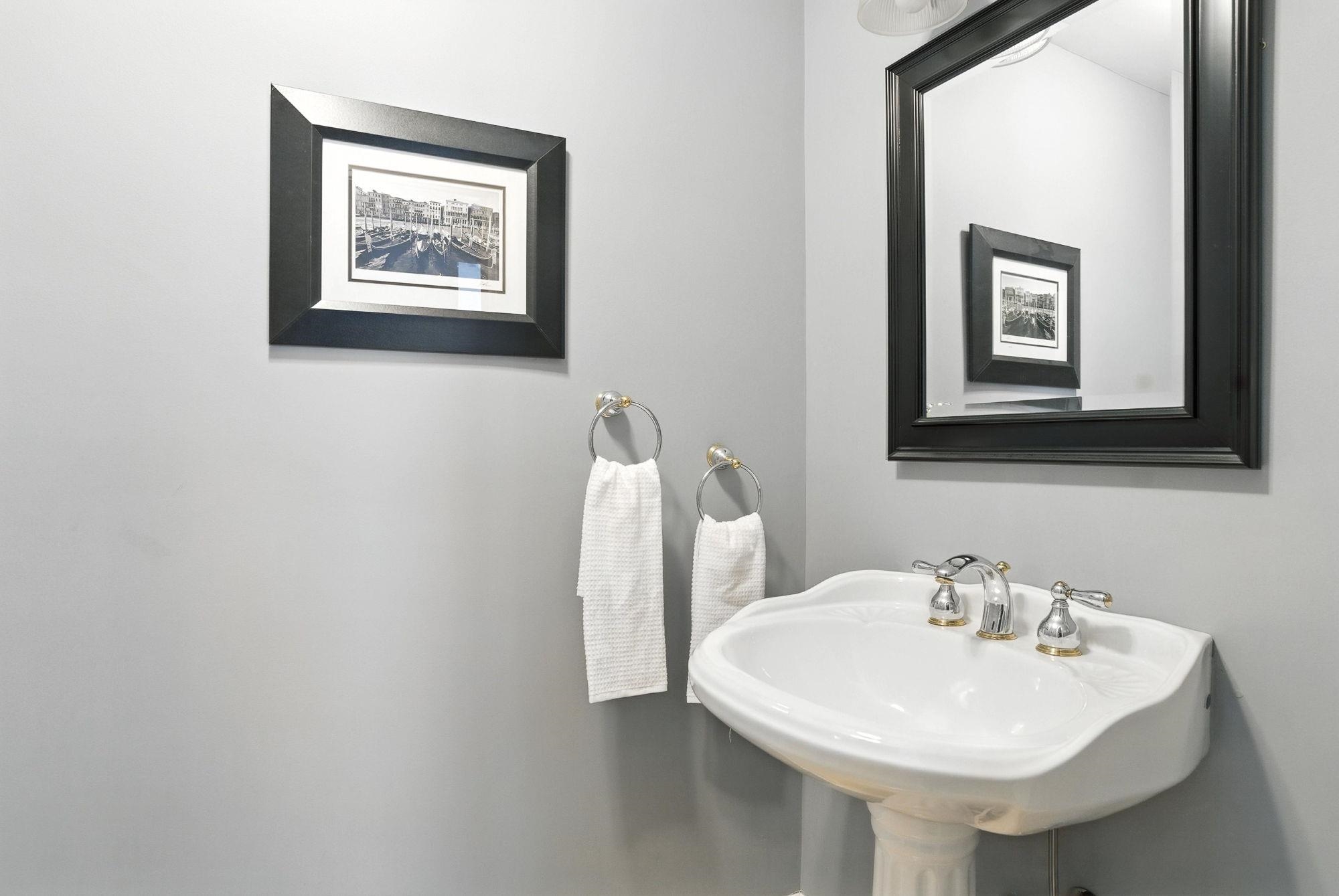 37 Magazine Street Bedford, NH 03110 - Photo 30 of 58
