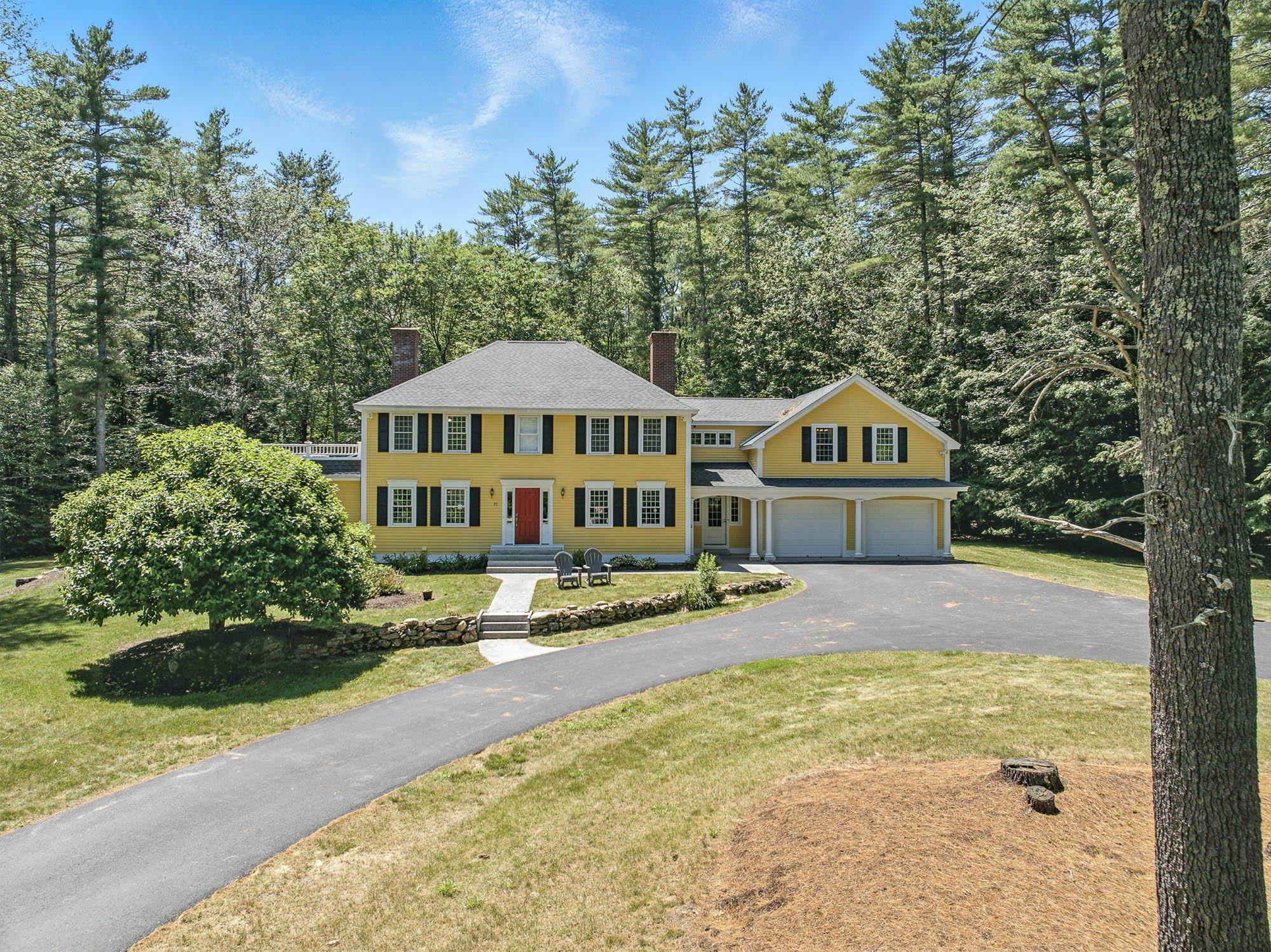 37 Magazine Street Bedford, NH 03110 - Photo 3 of 58