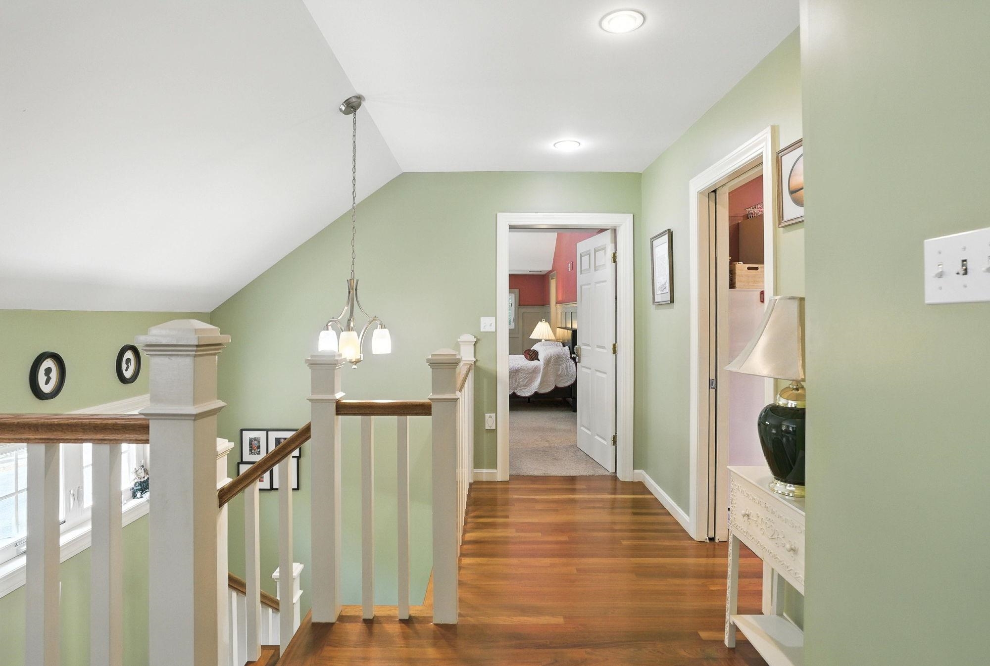37 Magazine Street Bedford, NH 03110 - Photo 33 of 58