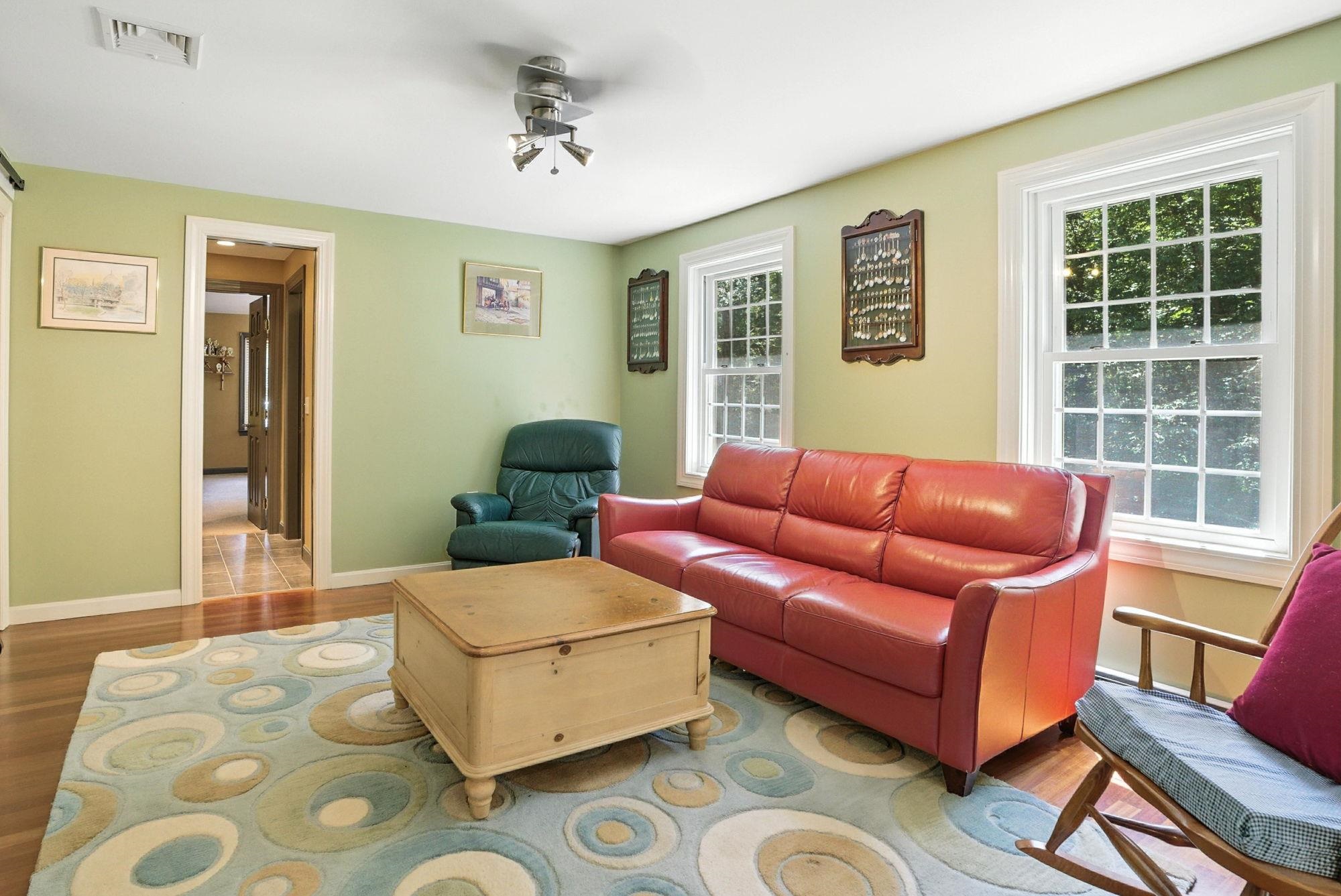 37 Magazine Street Bedford, NH 03110 - Photo 41 of 58