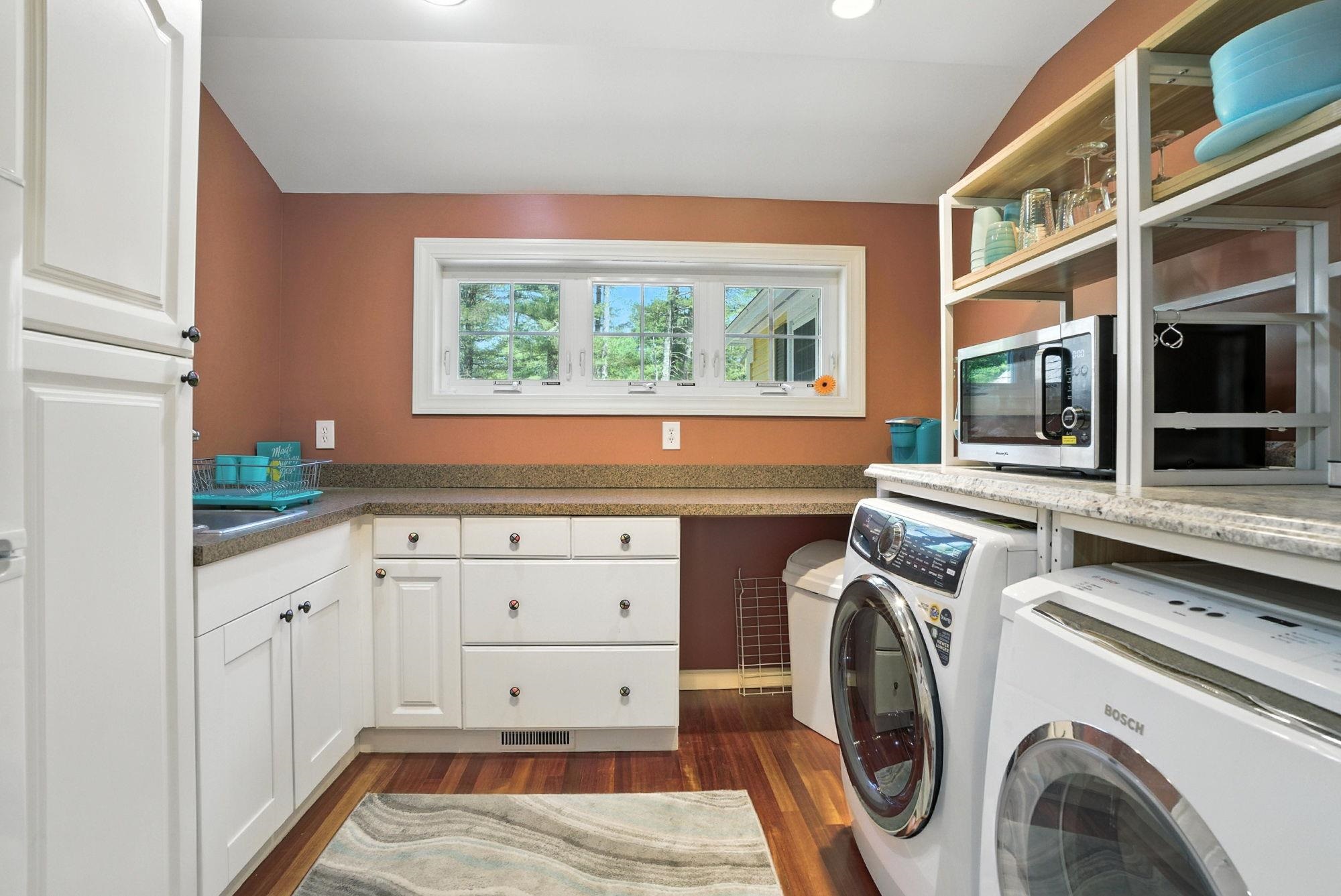 37 Magazine Street Bedford, NH 03110 - Photo 42 of 58