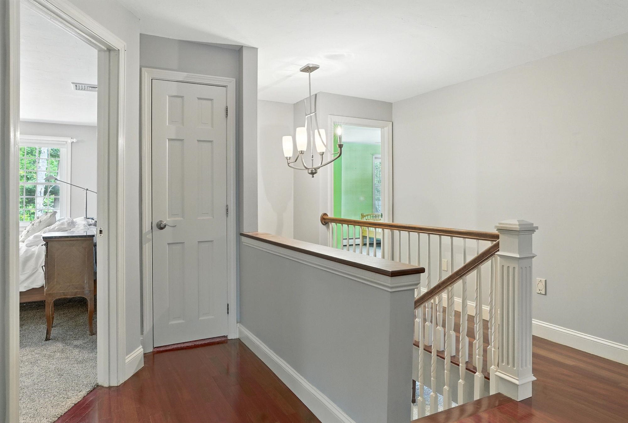 37 Magazine Street Bedford, NH 03110 - Photo 45 of 58