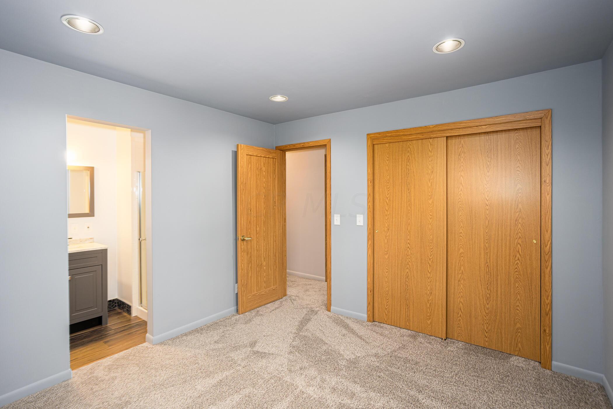 1372 Koebel Road Columbus, OH 43207 - Photo 41 of 74 1372 Koebel rd Columbus Ohio_043
