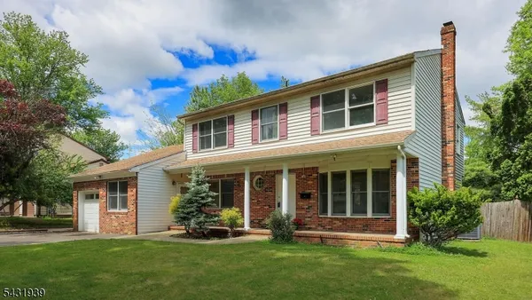 $1,099,000 | 9 Starlite Court, Westfield, NJ 07090