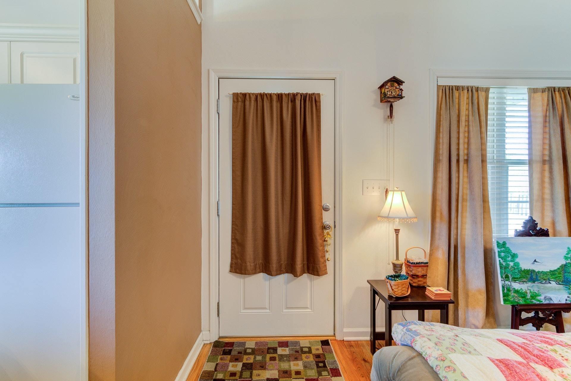 1005 Vinyard Road Vinton, VA 24179 - Photo 4 of 34 004-313359-04-1005 Vineyard Rd-9_7749546