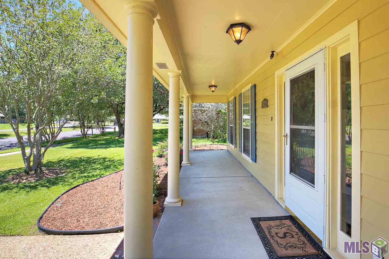 5721 Hickory Ridge Boulevard Baton Rouge, LA 70817 - Photo 25 of 26 Front Porch