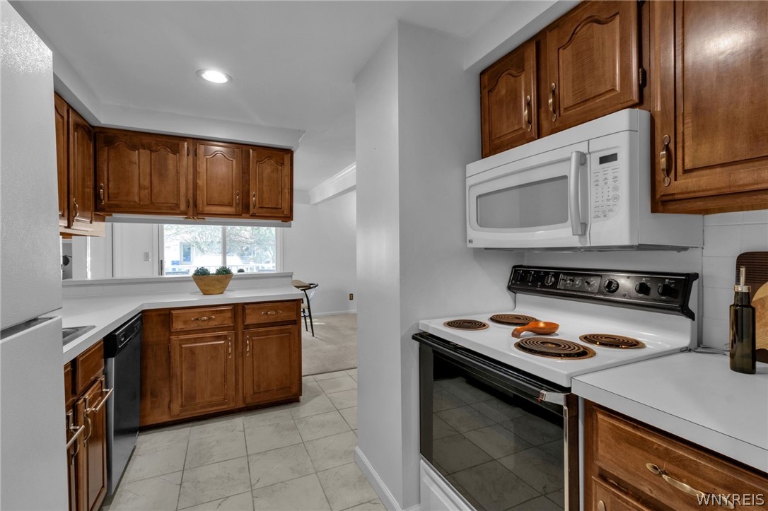 4585 Chestnut Ridge Road, Unit 11 Amherst, NY 14228 - Photo 20 of 43 Gallery Image 20