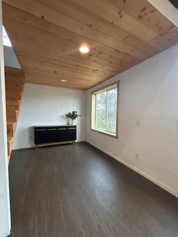 $390,000 | 911 Mississippi Lane, Brownsville, MN 55919