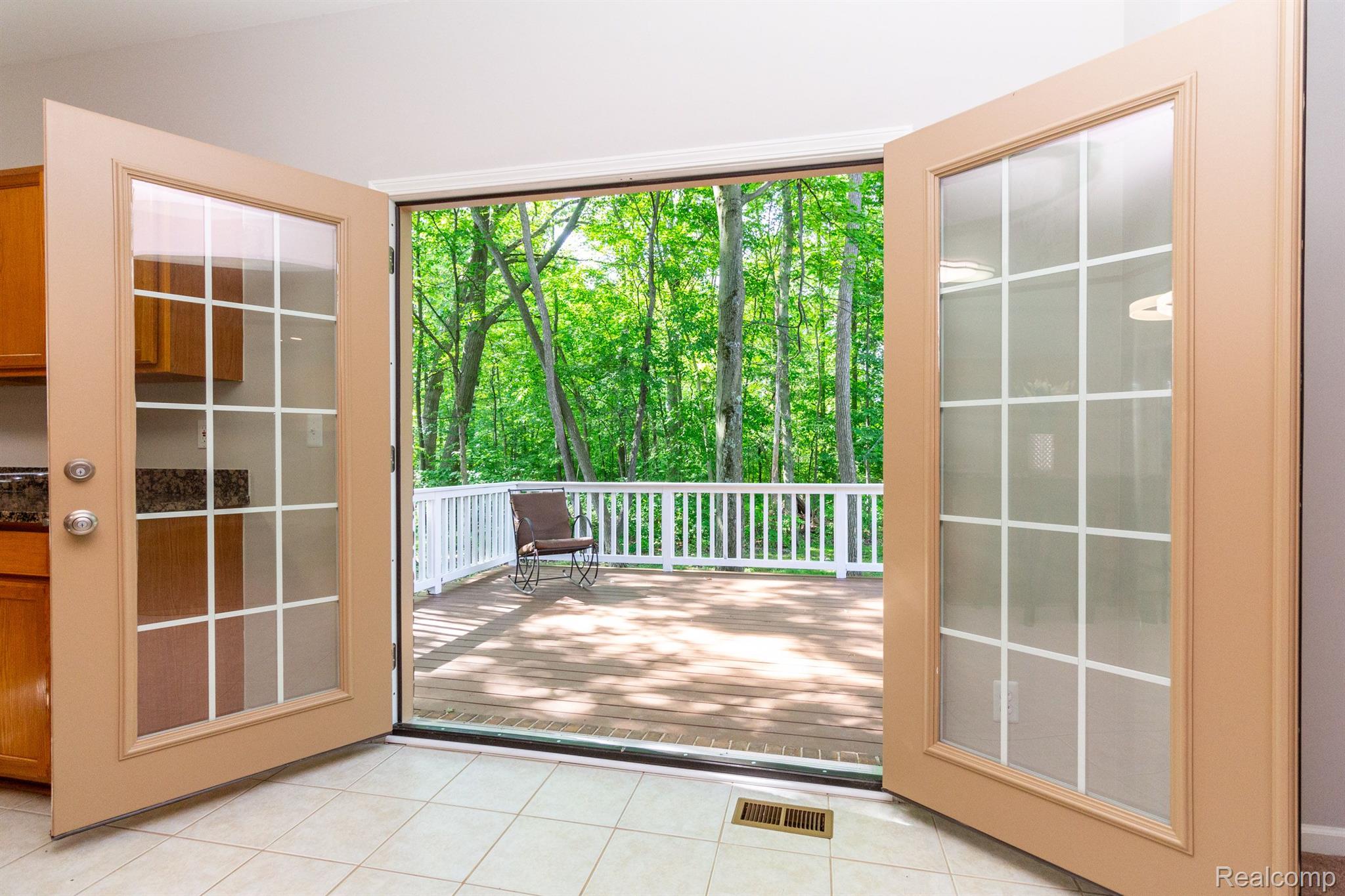 703 Lake Ridge Road Rochester, MI 48307 - Photo 46 of 57 Gallery Image 46