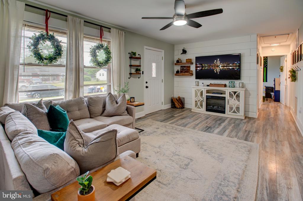 1038 Turnersville Road Pine Hill, NJ 08021 - Photo 4 of 41 Gallery Image 4