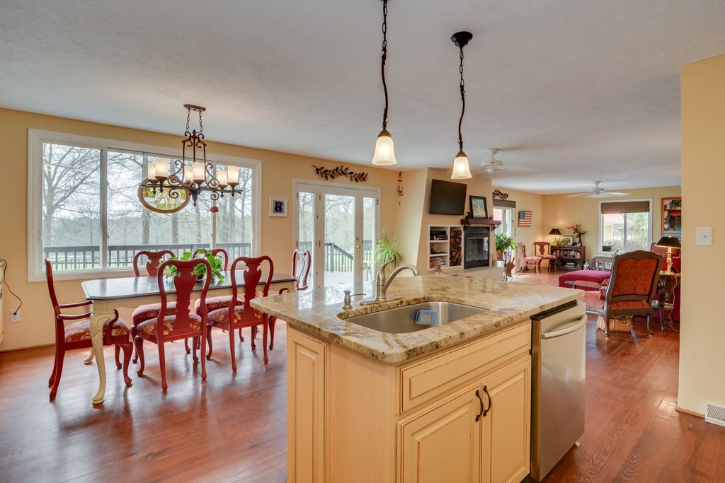 384 Southeast West Road Aiken, SC 29801 - Photo 4 of 38 Gallery Image 4